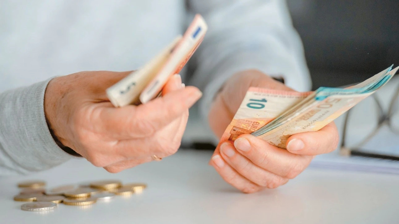 ΥΠΕΡΟΧΑ ΝΕΑ ΓΙΑ ΤΟΥΣ ΣΥΝΤΑΞΙΟΥΧΟΥΣ