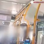 «Θα στη στήσω και θα σε @@@@@»: Οδηγός λεωφορείου βρίζει και απειλεί ηλικιωμένο επιβάτη που του έκανε παρατήρηση για μια στάση