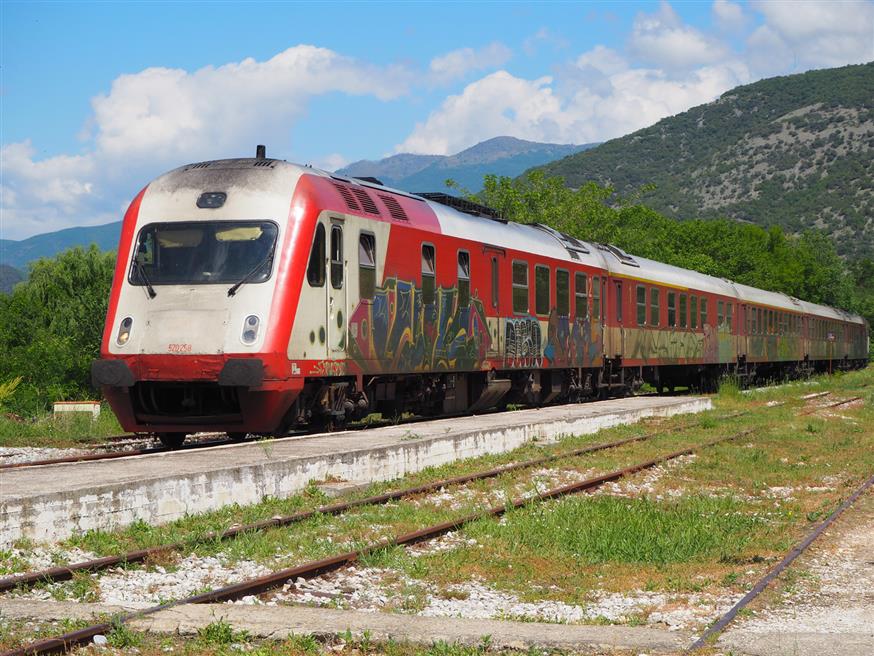 ΕΚΤΑΚΤΟ ΤΩΡΑ: ΝΕΑ ΤΡΑΓΩΔΙΑ ΜΕ ΤΡΕΝΟ ΣΤΗ ΧΩΡΑ ΜΑΣ