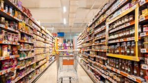Σεισμός στην αγορά: Άνοιξε σούπερ μάρκετ όπου όλα κοστίζουν 1€ – Κάνουν ουρές οι πελάτες και γεμίζουν καρότσια με γνωστές μάρκες