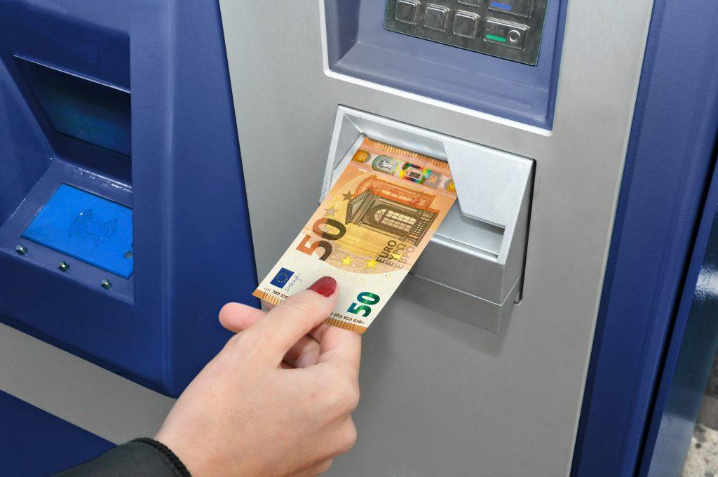 338 ΕΥΡΩ ΣΤΟΝ ΛΟΓΑΡΙΑΣΜΟ ΣΟΥ – ΕΚΤΑΚΤΗ ΑΥΞΗΣΗ ΤΩΡΑ ΣΤΙΣ ΣΥΝΤΑΞΕΙΣ – ΤΙ ΠΡΕΠΕΙ ΝΑ ΚΑΝΕΙΣ ΓΙΑ ΝΑ ΤΑ ΠΑΙΡΝΕΙΣ ΚΑΘΕ ΜΗΝΑ