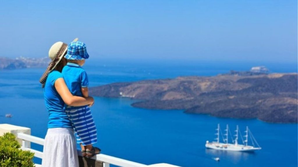 «Τουρισμός για Όλους 2026»: Ανατροπή με την ημερομηνία που μπορούν να γίνουν οι αιτήσεις