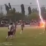 Ασύλληπτη τραγωδία: Ποδοσφαιριστής σκοτώθηκε από κεραυνό την ώρα του αγώνα