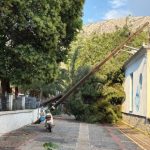 Συναγερμός Τώρα: Σφοδρή κακοκαιρία «σάρωσε» τη χώρα – Μεγάλες ζημιές σε σπίτια και δρόμους, δεν το πίστευαν