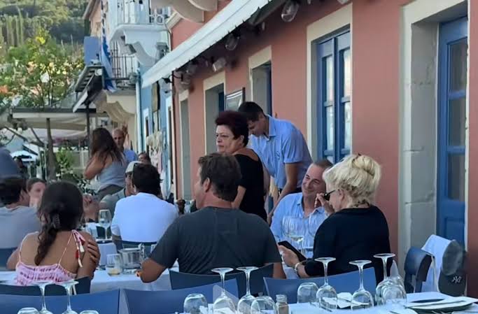 Μόλις «έσκασε» η ανακοίνωση για την Ελένη Μενεγάκη: Τι συνέβη στην ταβέρνα της Τασίας στην Κεφαλονιά