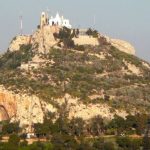 ΘΡΙΛΕΡ ΣΤΟΝ ΛΥΚΑΒΗΤΤΟ: ΕΝΤΟΠΙΣΤΗΚΕ ΠΤΩΜΑ ΣΕ ΣΠΗΛΙΑ ΚΟΝΤΑ ΣΤΟ ΕΚΚΛΗΣΑΚΙ ΤΩΝ ΑΓΙΩΝ ΙΣΙΔΩΡΩΝ