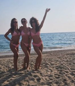Σαν να βλέπουμε την Κατερίνα Διδασκάλου στα νιάτα της: Η 39χρονη κόρη της Φλώρα Βέη είναι καλλονή και ίδια η μαμά της