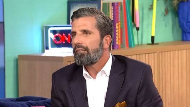 Συγκλονίζει η εξομολόγηση του Θανάση Βισκαδουράκη: «Ο πατέρας μου με άφησε σε ορφανοτροφείο όταν ήμουν 5» – Όσα έγιναν πριν τον θάνατό του