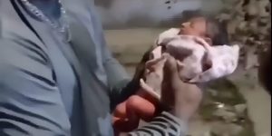 Δεν το χωρά ανθρώπινος νους: Υπάλληλος καθαριότητας βρήκε νεογέννητο κοριτσάκι πεταμένο στα σκουπίδια – Η συνέχεια λυγίζει και τον πιο σκληρό