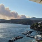 ΕΚΤΑΚΤΟ ΤΩΡΑ: Καίγεται ένα απο τα ομορφότερα νησιά μας – Τεράστια φωτιά τώρα, συναγερμός στην πυροσβεστική, εκκενώθηκαν οικισμοί
