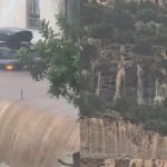 Άνοιξαν οι ουρανοί: Δρόμοι έγιναν ποτάμια – Πλημμύρισαν σπίτια και καταλύματα, απόκοσμες εικόνες και βίντεο