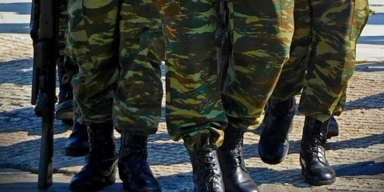 Ο φαντάρος που κατακρεούργησε με 58 μαχαιριές τον συνάδελφό του: «Από τη μανία στράβωσε το μαχαίρι»