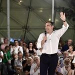 Η ΕΛΑΣ στους… κινηματογράφους: Σε ντοκιμαντέρ τριών επεισοδίων η γέννηση του κόμματος – Τι ετοιμάζει ο Τσίπρας