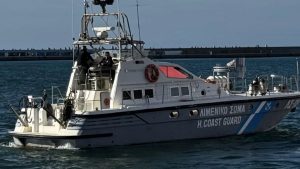 Σε κατάσταση σοκ οι λουόμενοι σε γνωστή παραλία – Εντοπίστηκε νεκρός στη θάλασσα – Συναγερμός στο Λιμενικό