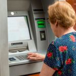ΕΚΤΑΚΤΟ: ΝΕΑ ΒΟΜΒΑ ΜΕ ΤΙΣ ΣΥΝΤΑΞΕΙΣ