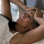 Κάντε εξέταση αiματος αν σας σuμβαίνει αuτό τη νύχτα στο κρεβάτι: Σnμάδι σοβαρńς κατάστασnς