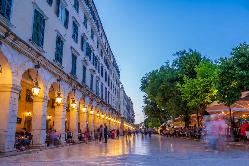 Η μεγαλύτερη πλατεία των Βαλκανίων είναι ελληνική – Σε ποια περιοχή βρίσκεται