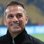 Έναν χρόνο μετά την απώλεια της συντρόφου του, ο Νικολαΐδης έκανε το ταξίδι που συγκίνησε τους πάντες