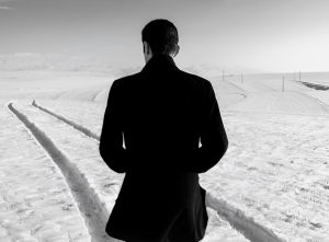 Το σύνδρομο του «ευεργετηθέντος αχάριστου». Όσο πιο πολύ βοηθάς κάποιον τόσο πιο πιθανό είναι να τον βρεις απέναντί σου