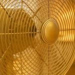 Γιατι δεν πρέπει να κοιμάστε με ανοιχτό τον ανεμιστήρα