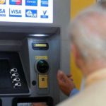 Νέα «ανάσα» για συνταξιούχους: Σε ποιους θα μπουν έως 20 χιλ.