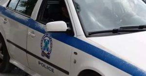 Τους «τσάκωσε» αστυνομικός εκτός υπηρεσίας – Στη…φάκα οι νεαροί με την βαλίτσα