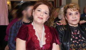 Ελένη Ράντου: Με πουά μπικίνι στα 62 της – Η αρετουσάριστη φωτογραφία από τις διακοπές της στην Λευκάδα
