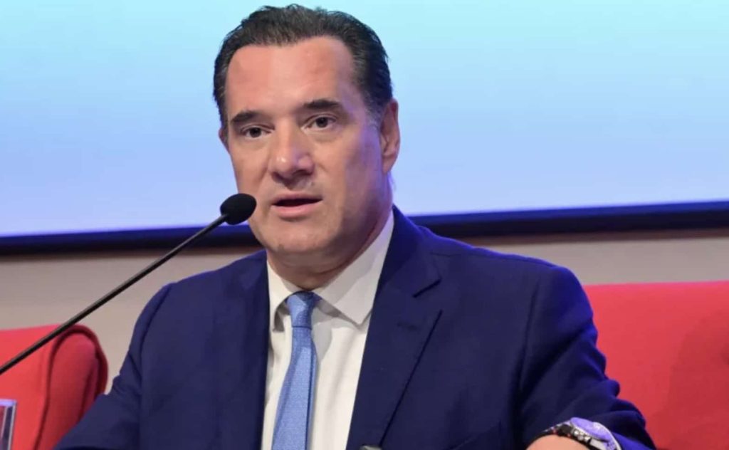 Η απάντηση Άδωνι σε δημοσκόπηση για τη φτώχεια στην Ελλάδα: «Είμαστε στις 30 πλουσιότερες χώρες»
