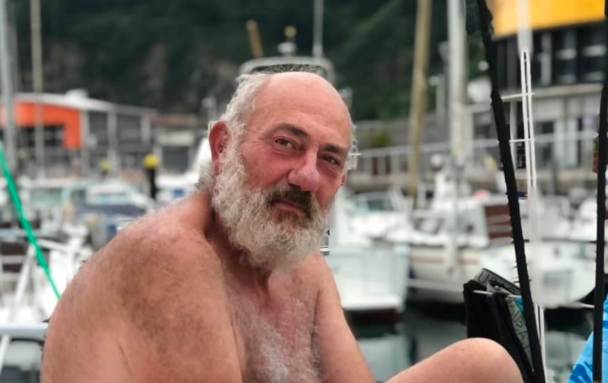 Θρίλερ στο Ιόνιο: Αγνοείται επιχειρηματίας – Ακυβέρνητο για 3 μέρες το σκάφος του, ήταν μέσα η σύζυγός του