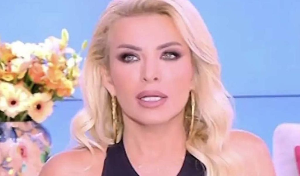 Αντίστροφη μέτρηση για τις πρεμιέρες: Πότε επιστρέφουν στην τηλεόραση οι ψυχαγωγικές εκπομπές ανά κανάλι