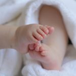 Έσκασε τώρα: Δίνουν έως 3.000 ευρώ για κάθε νέο μωρό – Ποιοι είναι οι δικαιούχοι