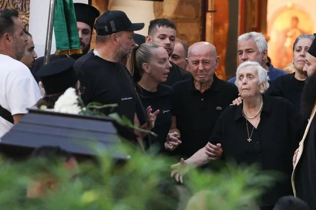 ΧΑΝΟΥΝ ΤΑ ΠΑΝΤΑ: Ανατροπή-βόμβα για την κληρονομιά του Γιώργου Μαζωνάκη – Αυτό αλλάζει όλα τα δεδομένα