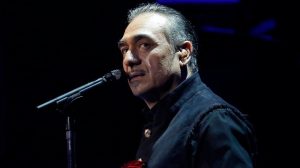 «Μα ο Ρέμος δεν είναι μεγάλο όνομα, μικρό είναι»: Η απίστευτη απάντηση του Νότη Σφακιανάκη που άφησε άφωνο τον Λιάγκα