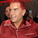 ΣΟΚ για τον Γιώργο Μαζωνάκη: «Η καρδιά του ήταν σαν μικρού παιδιού» – Τι αποκάλυψε τώρα ο ιατροδικαστής