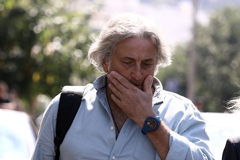 Μαζωνάκης: «Το φερμουάρ μου ήταν κατεβασμένο και μου έκανε…» – Νέα καταγγελία ΒΟΜΒΑ για τον υπνοθεραπευτή