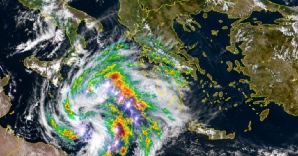 Καιρός: Έκτακτη προειδοποίηση των Ιταλών για την Ελλάδα: Έρχεται Μεσογειακός κυκλώνας που «Θυμίζει Daniel και Ιανό»