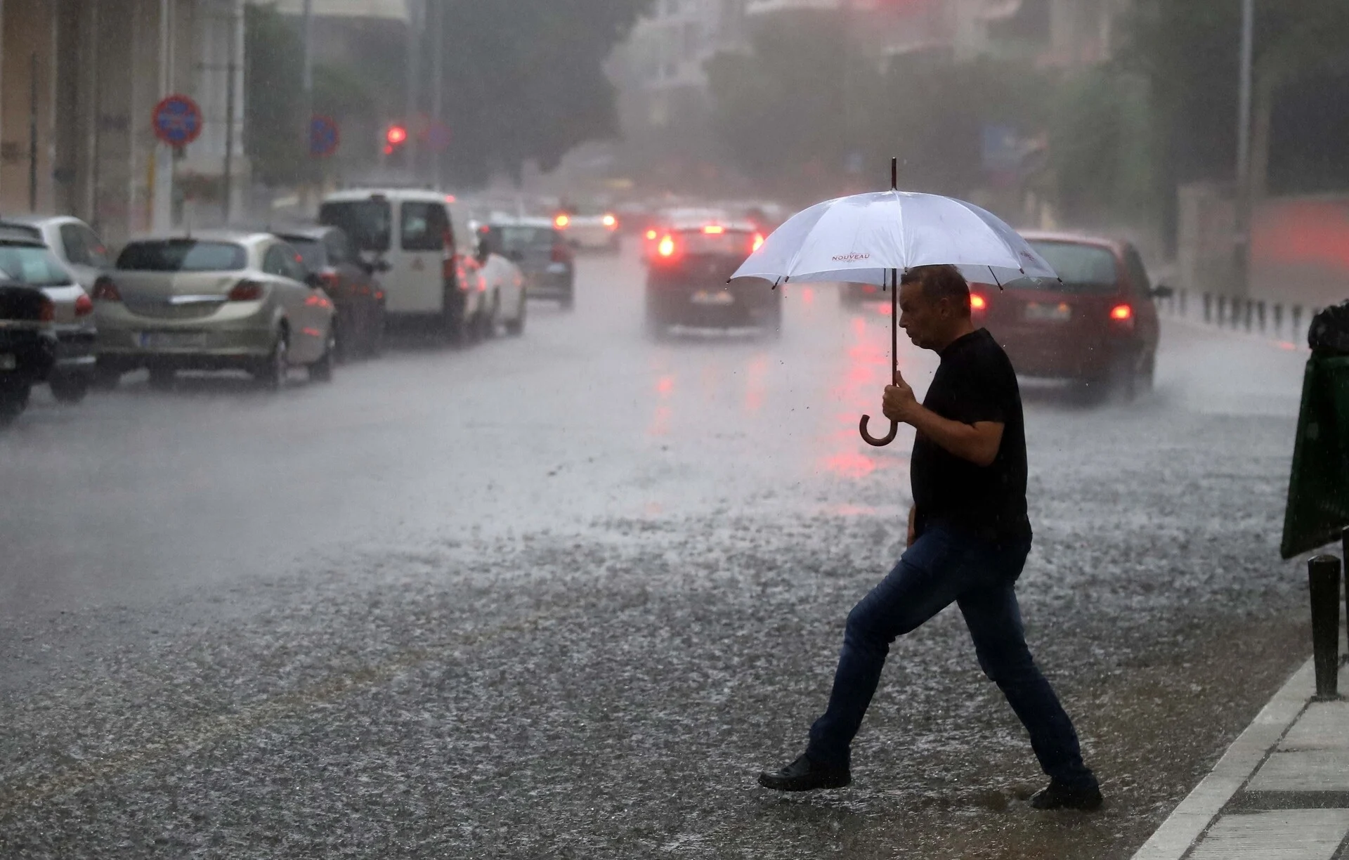 Έκτακτη προειδοποίηση για καιρό: Ξεκίνησε η κακοκαιρία - Οι περιοχές στο «κόκκινο» - Ηλεκτρικές εκκενώσεις και καταιγίδες