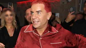  Σπαραγμός στο μνημόσυνο για τον Μαζωνάκη στην ιδιαίτερη πατρίδα του, τη Σητεία