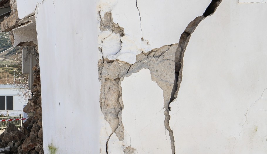 ΕΚΤΑΚΤΟ: Σεισμός 5,4 Ρίχτερ τώρα
