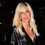 Έγκυος… κρυφά η Άννα Βίσση: Κυκλοφόρησαν σπάνιες φωτογραφίες – Το φόρεμα για να κρύψει… την κοιλιά – Κανείς δεν είχε καταλάβει τίποτα
