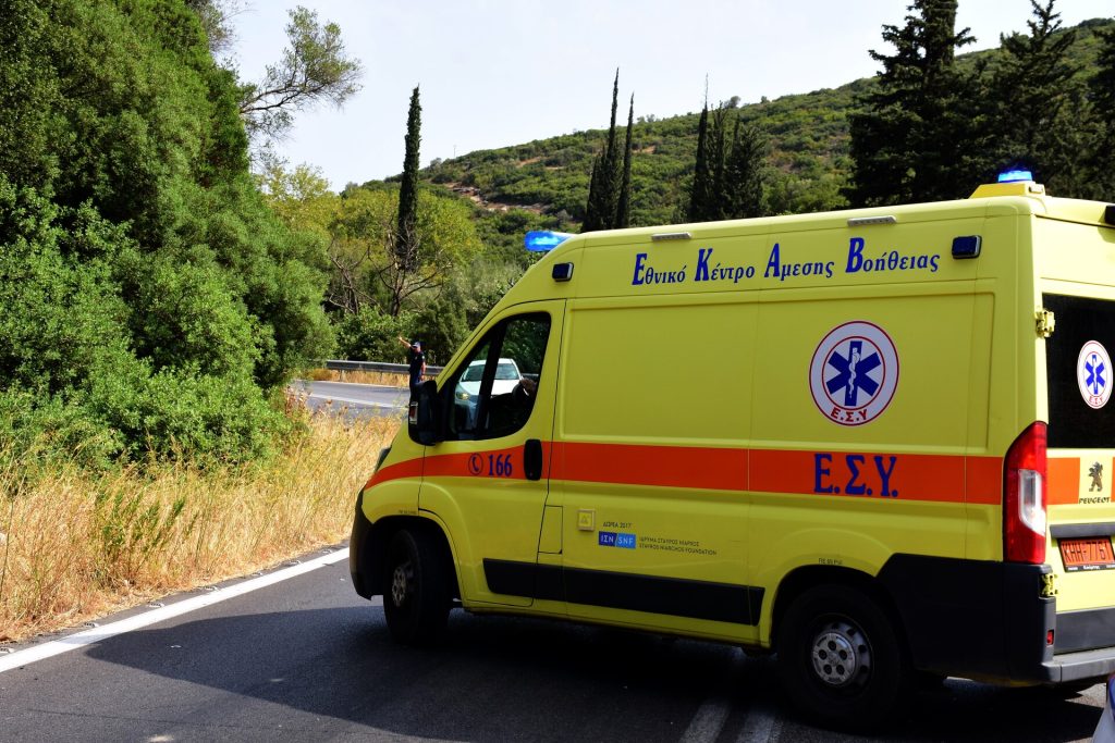 Τραγωδία πριν λίγο: 65χρονος καταπλακώθηκε ξαφνικά από δέντρο – Πάγωσαν όλοι στη Φούρκα