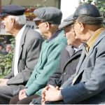 ΜΠΑΙΝΟΥΝ ΣΗΜΕΡΑ ΟΙ ΣΥΝΤΑΞΕΙΣ ΝΟΕΜΒΡΙΟΥ: ΠΟΙΟΙ ΠΛΗΡΩΝΟΝΤΑΙ – ΠΟΤΕ ΘΑ ΒΑΛΟΥΝ ΤΑ ΛΕΦΤΑ ΤΟΥ ΔΕΚΕΜΒΡΙΟΥ