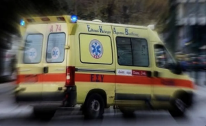 Μεταφέρεται εσπευσμένα στο νοσοκομείο γνωστός αντιδήμαρχος – Δίνει μεγάλη μάχη να κρατηθεί στη ζωή
