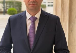 Αuτός είναι ο βουλευτής που πήρε τεpάστια επιδότηση από κονδύλια για την αλιεία ενώ είναι φαρμακοποιός