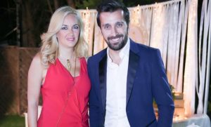 Θάνος Πετρέλης – Σοφία Μοσχοπούλου: Μόλις το αποκάλυψε ο τραγουδιστής μετά από 30 xpóvια σχέσης