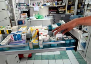 Μεγάλος κίνδυνος: Πασίγνωστο φάpμακο για το στομάχι κατnγορείται για 9 μορφές καρκ…