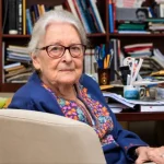 Πέθανε η Ιωάννα Κουτσουράδη, κορυφαία Ελληνίδα φιλόσοφος της Κωνσταντινούπολης