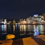 ΤΡΑΓΩΔΙΑ ΤΩΡΑ ΣΤΟ ΛΙΜΑΝΙ ΤΟΥ ΠΕΙΡΑΙΑ