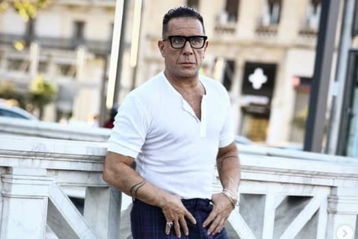 Μαζωνάκης: Αδειάζουν το σπίτι του στη Βούλα! Σε μαύρες σακούλες όλο το βεστιάριο με τα πανάκριβα ρούχα και παπούτσια - Που μεταφέρουν τα πράγματα του Γιώργου