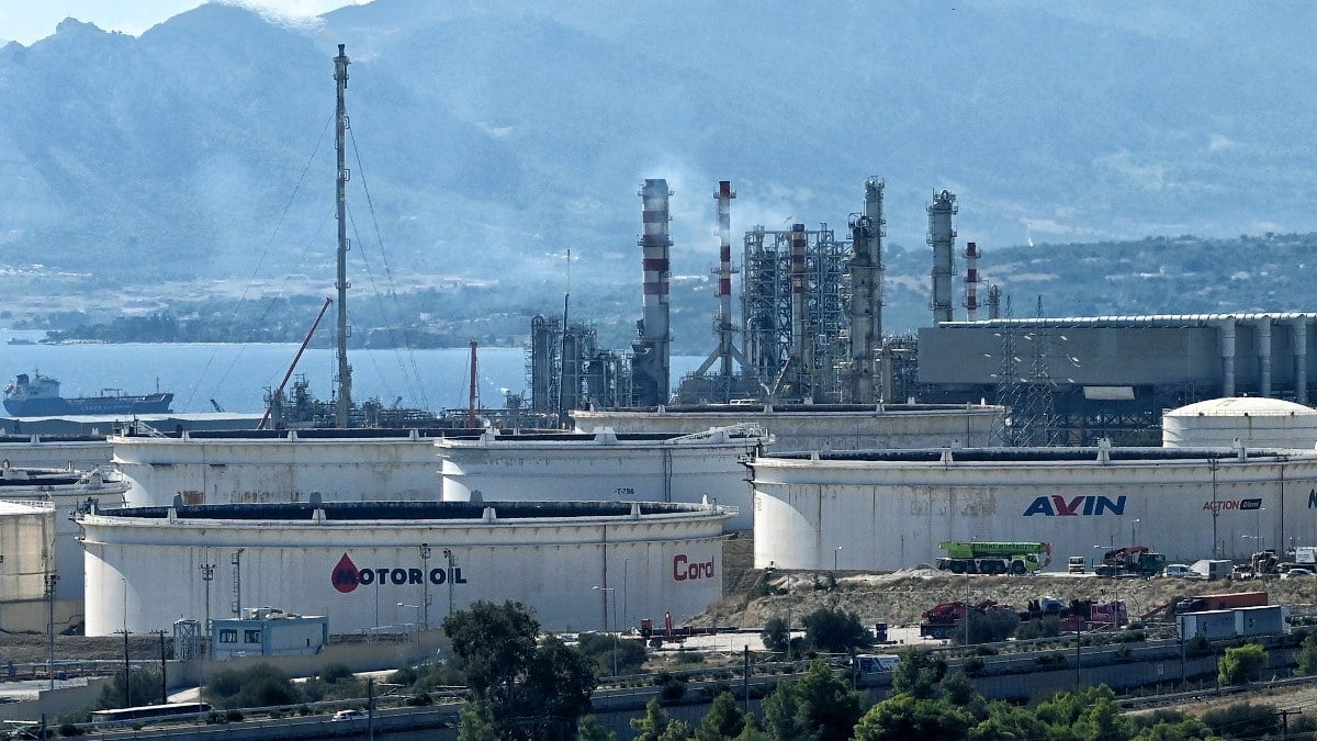 Motor Oil: «Όχι άλλο αίμα για τα κέρδη τους» – Ξεσηκωμός εργαζομένων μετά το νέο σοβαρό περιστατικό με τους 2 νεκρούς! Τι είχε συμβεί το 2020